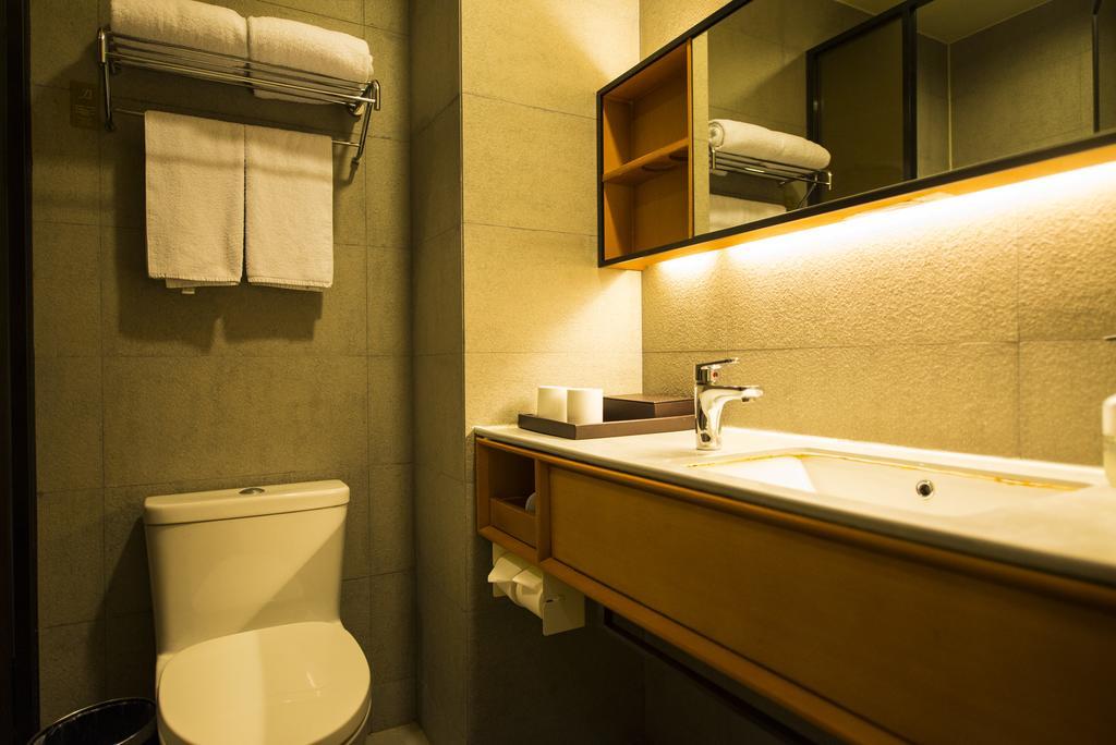 เจไอ โฮเต็ล เซี่ยงไฮ้ ลูเจียจุ้ย Hotel ภายนอก รูปภาพ